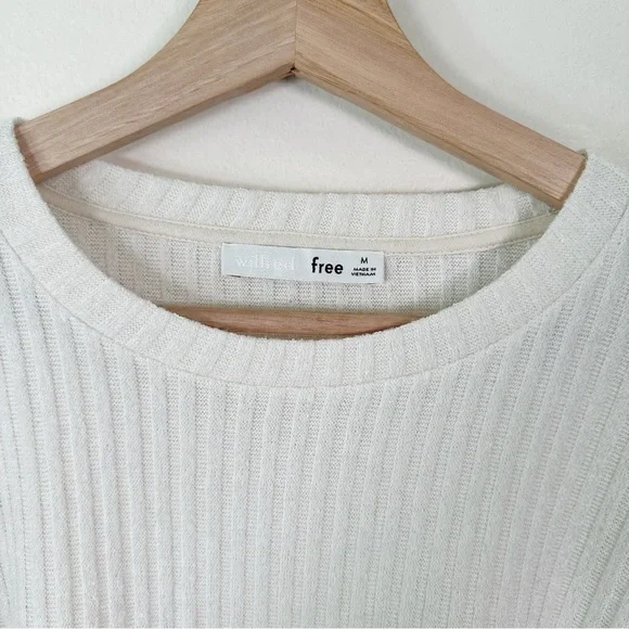 Aritzia Womens Size Medium Rudko Long Sleeve Ribbed Crop Top - Picture 10 of 15